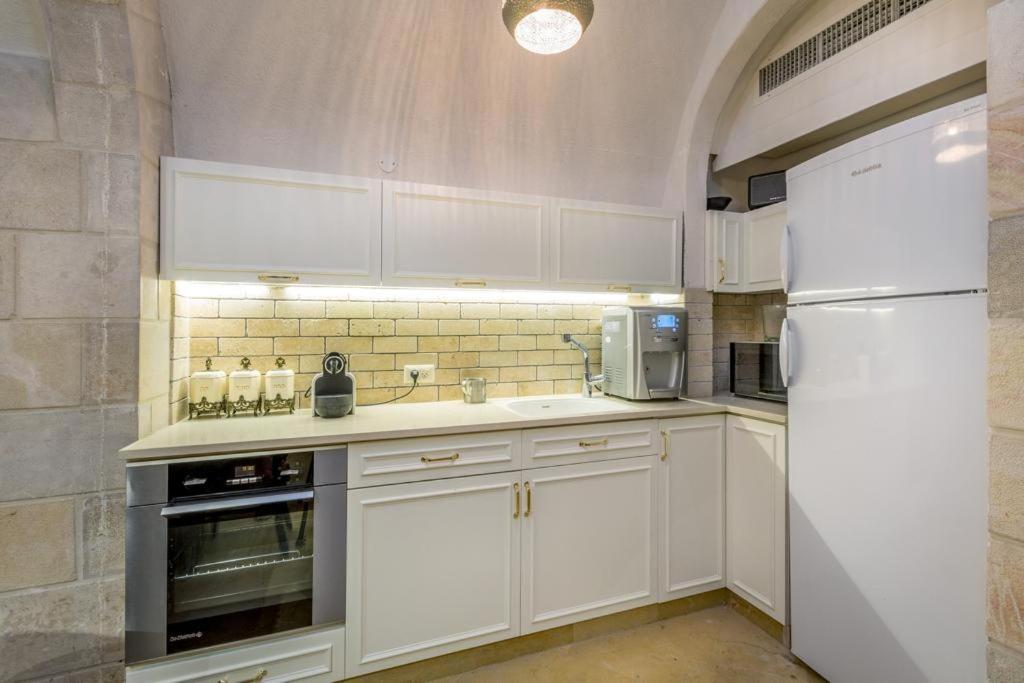 Western Wall Luxury House - Avraham Baitulmaqdis Luaran gambar